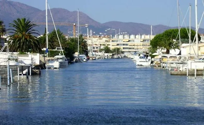 Berni'S House Empuriabrava 아파트