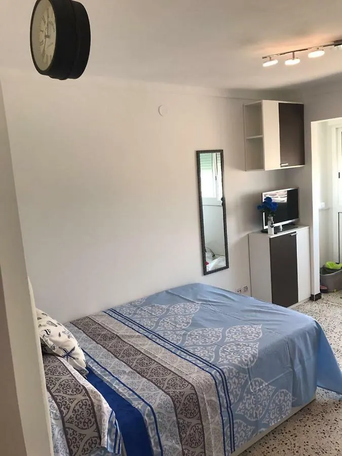 Berni'S House Empuriabrava Apartamento 0*,